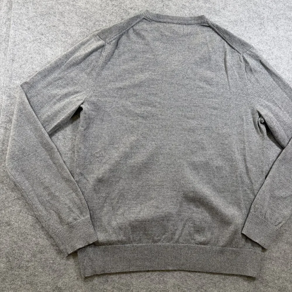 Banana Republic Merino Wool Sweater Mens L Light Gray V Neck Soft Knit Preppy